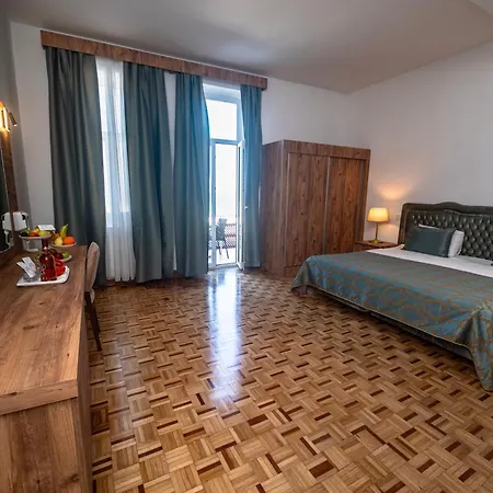 Dome & Casino Location ! Gæstehus