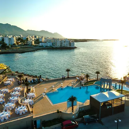 Pensjonat Dome & Casino Location !