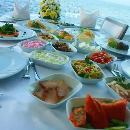 Seafront Dome Central & Anchor Restaurant & Casino 4* キレニア