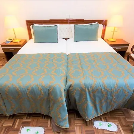 Seafront Dome Central & Anchor Restaurant & Casino Pensionat 4*